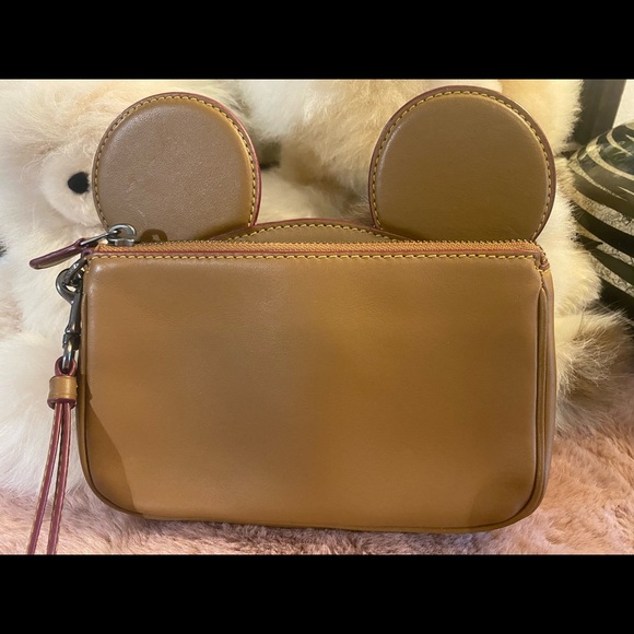 Mickey Mouse limited edition zipper wristlet/clutch - Picture 3 of 4